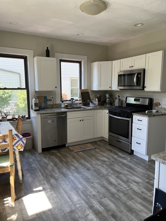 41 Cleveland St # 1