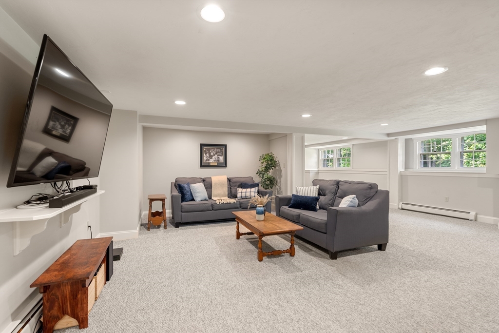 20 Belcher Dr