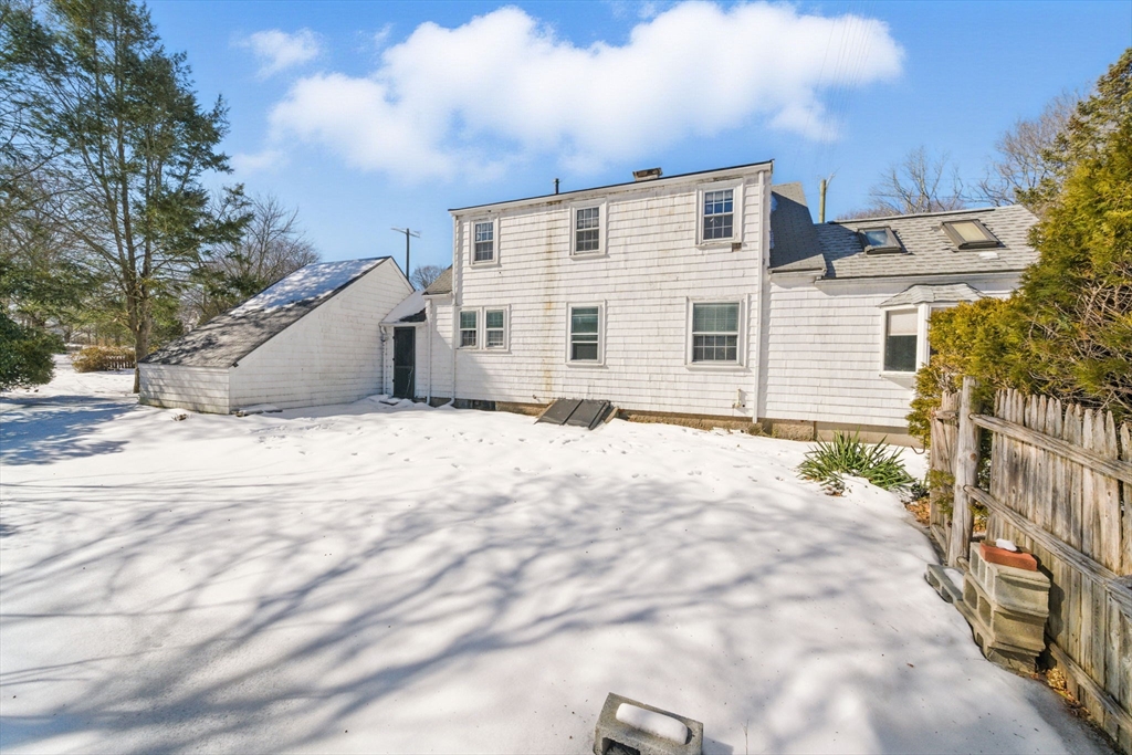 222 East St