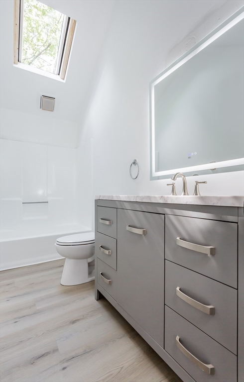 22 Frenier Ave # 9