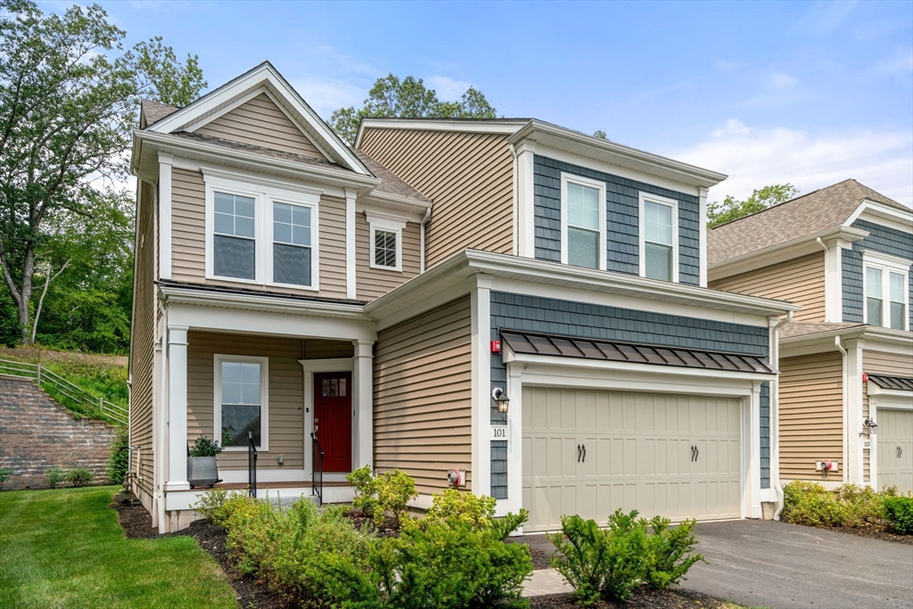 101 White Pond Way # 101
