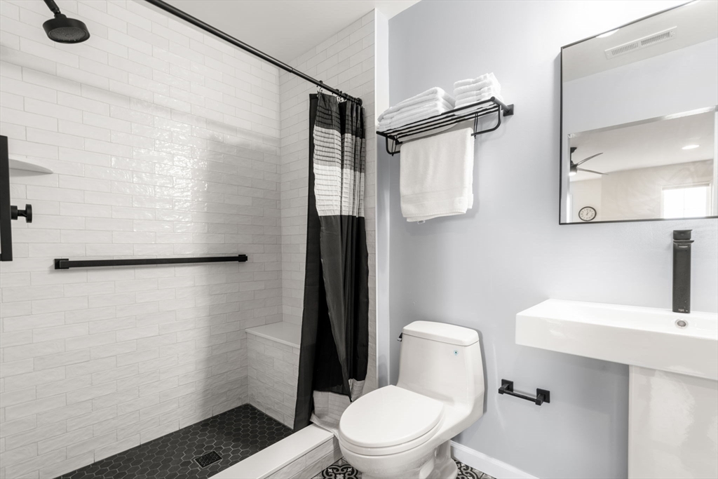 101 White Pond Way # 101