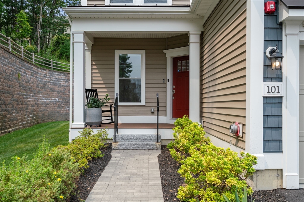 101 White Pond Way # 101