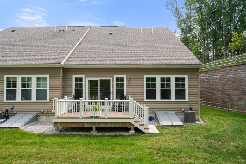 101 White Pond Way # 101