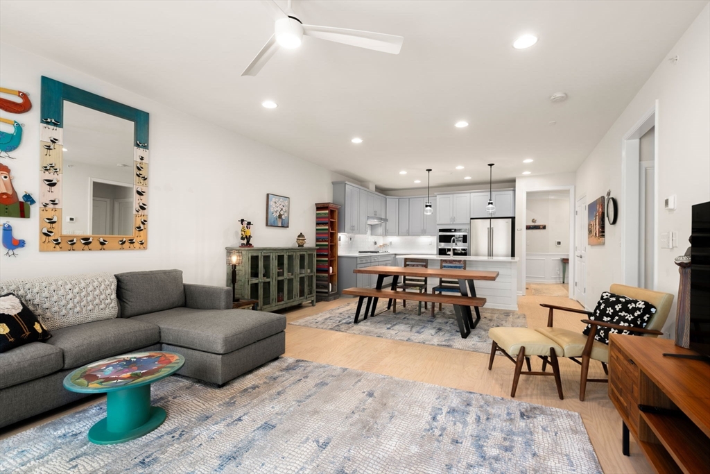 101 White Pond Way # 101
