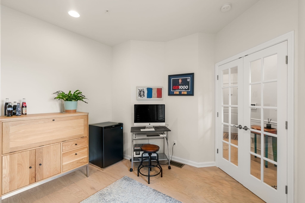 101 White Pond Way # 101