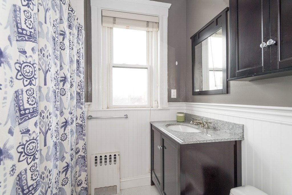 64 Chestnut St # 3