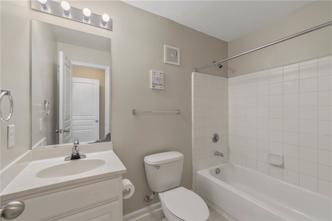 1725 Harvey Mitchell Parkway S 1530