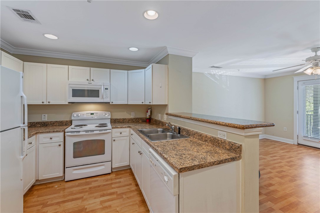 1725 Harvey Mitchell Parkway S 1530