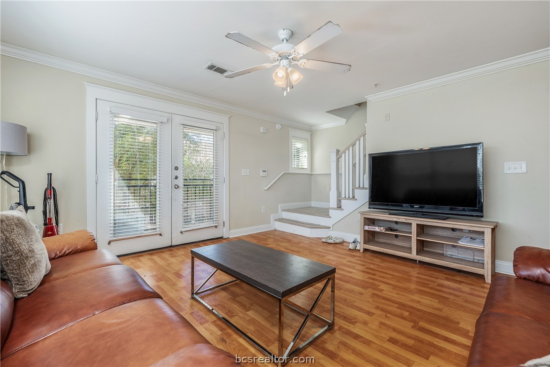 1725 Harvey Mitchell Parkway S 1334