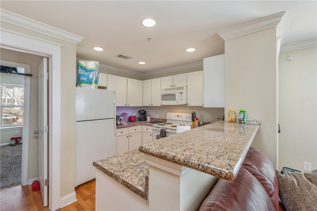 1725 Harvey Mitchell Parkway S 1334