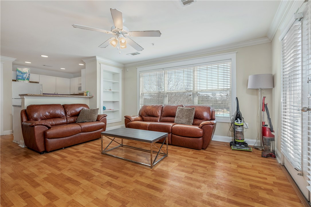 1725 Harvey Mitchell Parkway S 1334