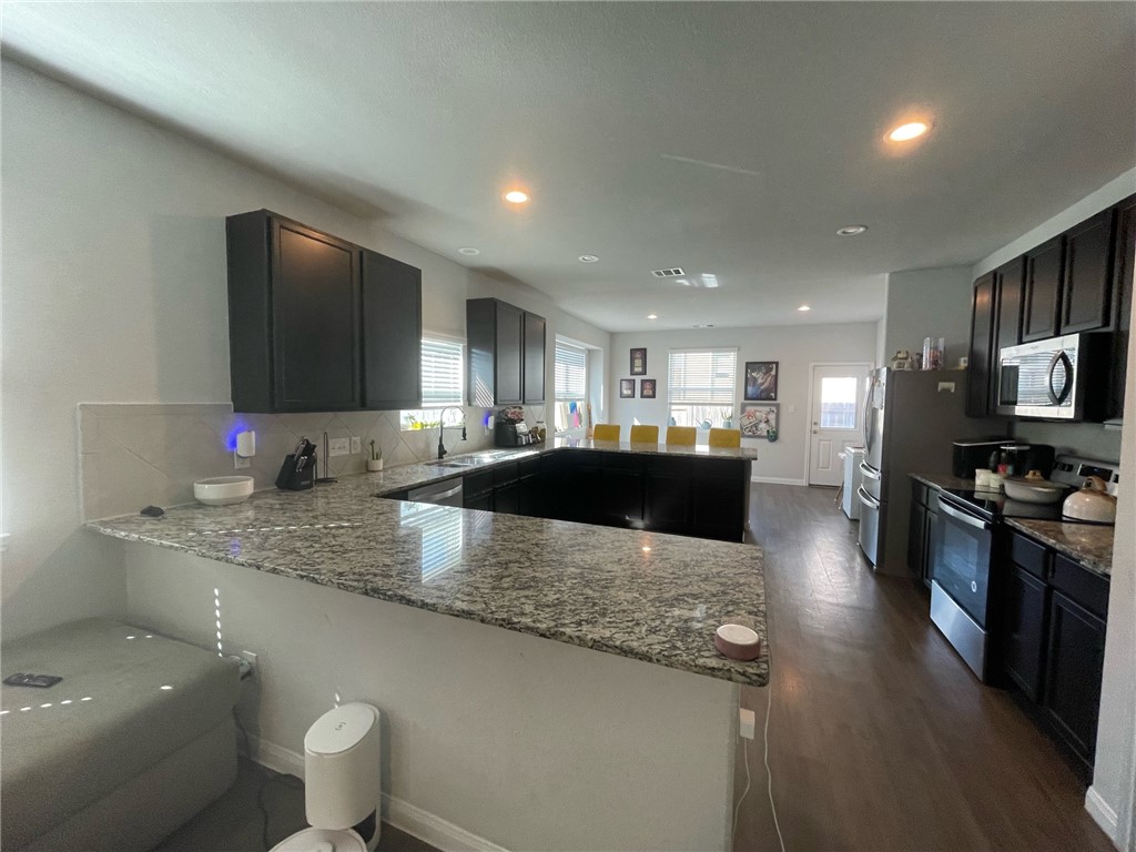 985 Marquis Drive
