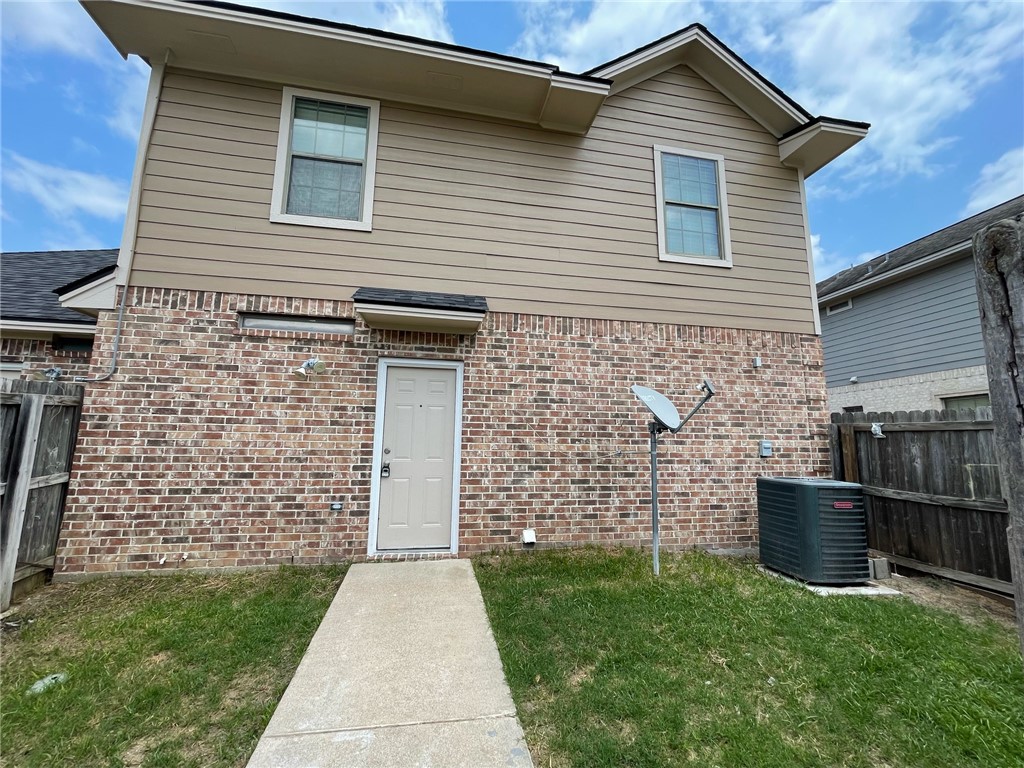 3838 Oldenburg Lane