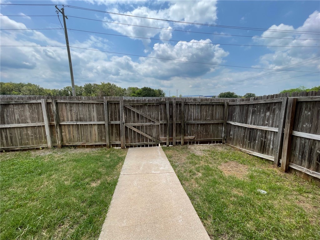 3838 Oldenburg Lane