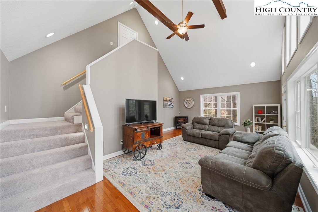 85 Sarahs Spring Road