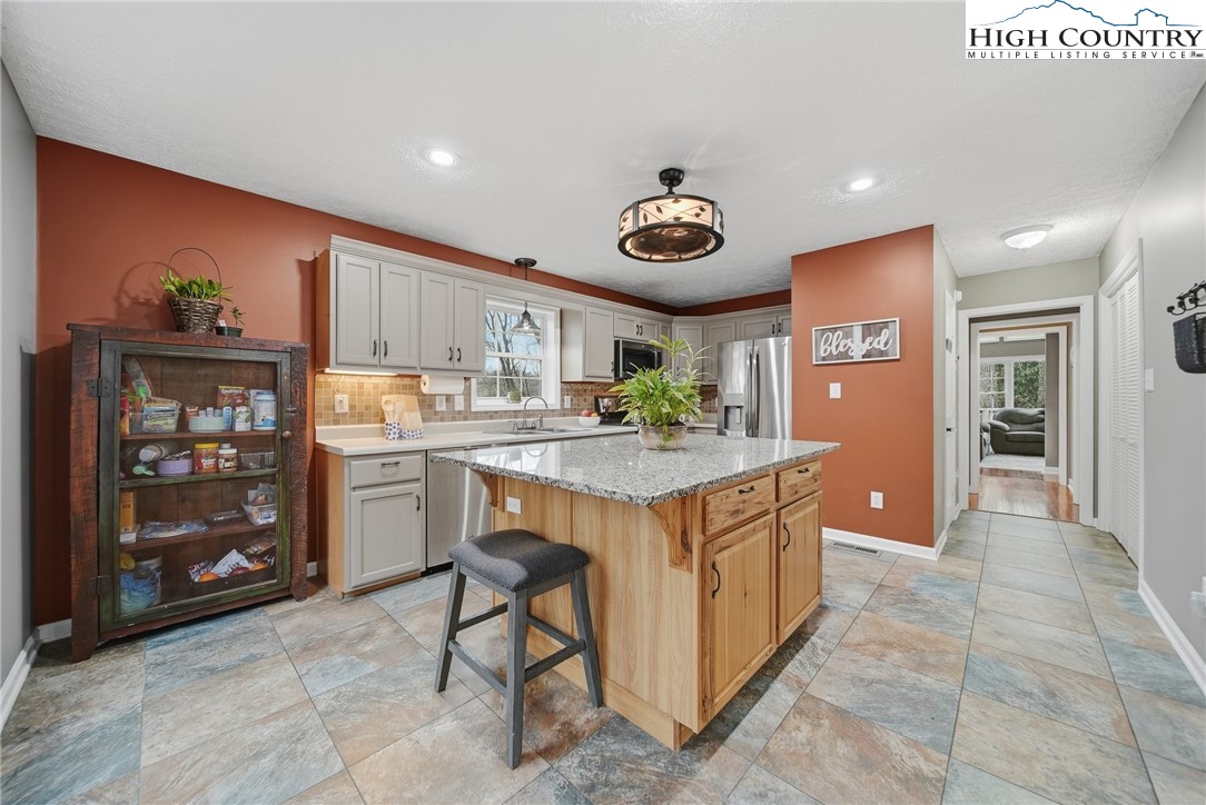 85 Sarahs Spring Road