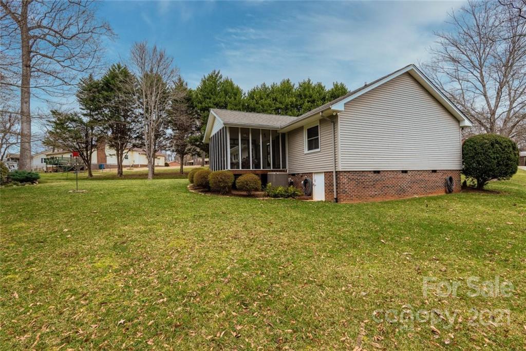 1927 20th Street Court NE