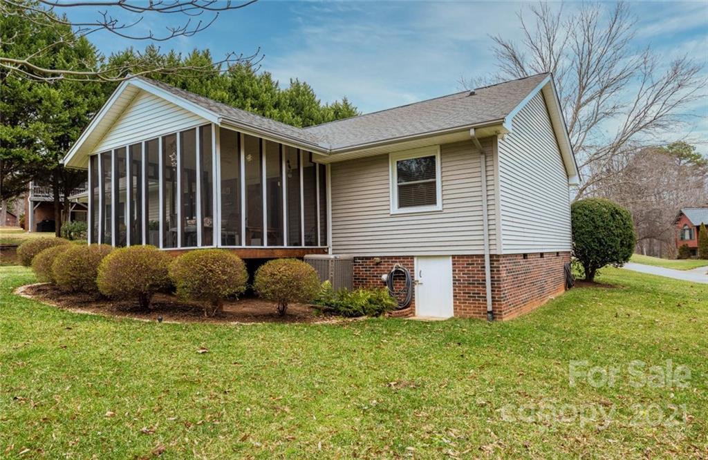 1927 20th Street Court NE