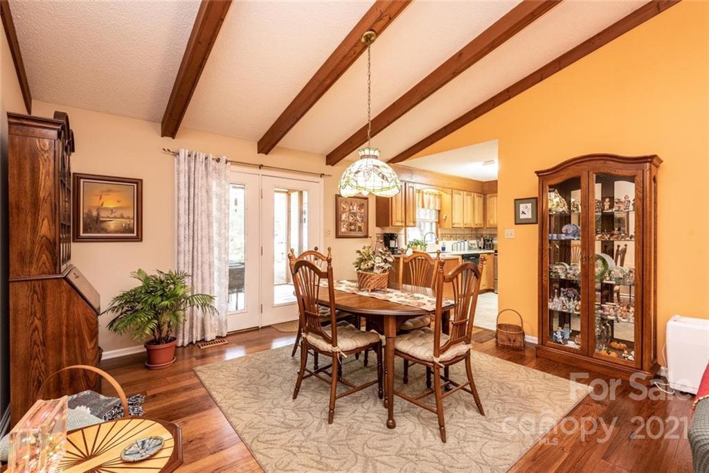 1927 20th Street Court NE