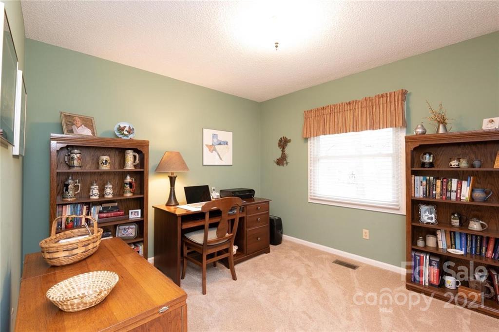 1927 20th Street Court NE