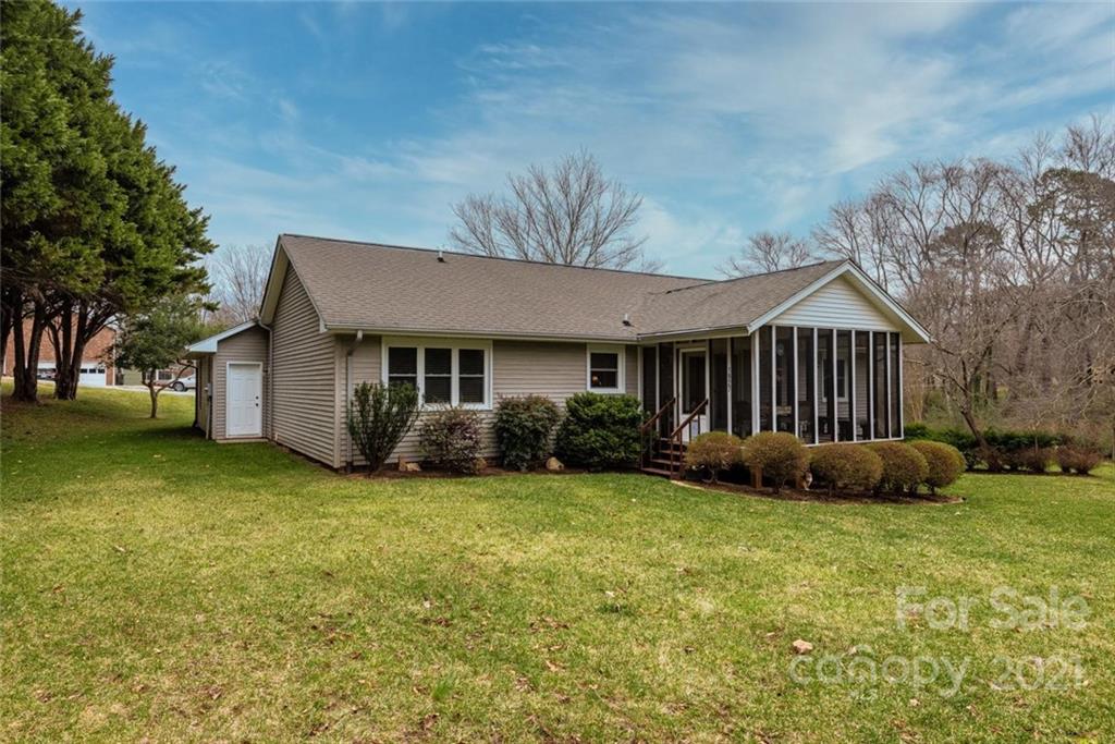 1927 20th Street Court NE