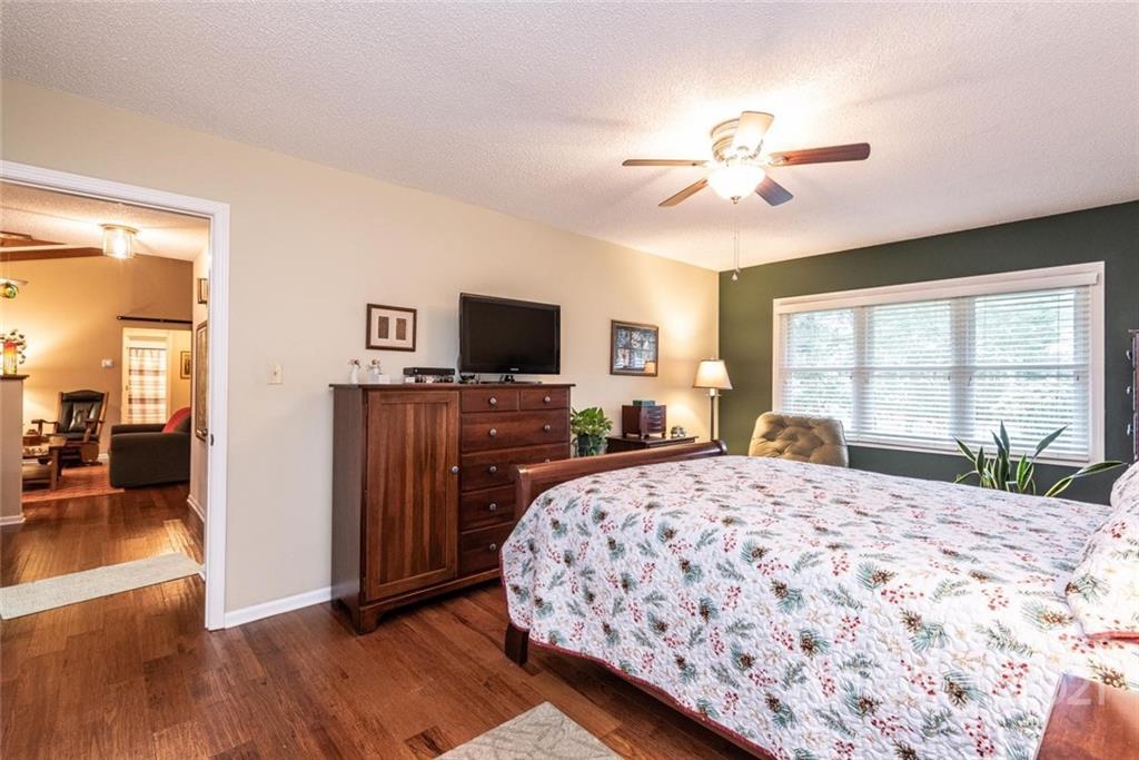 1927 20th Street Court NE