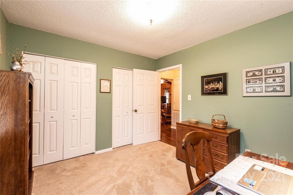 1927 20th Street Court NE