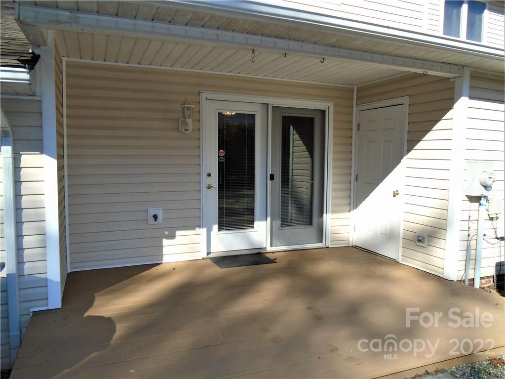 3383 White Oak Court