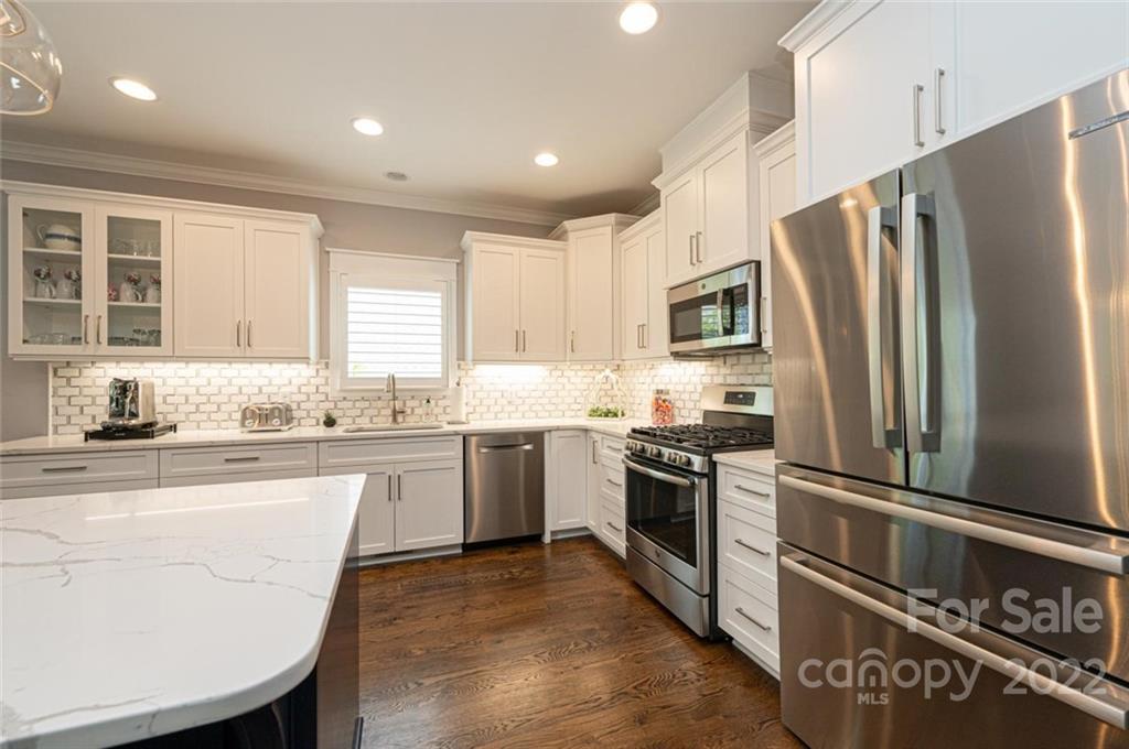 3707 9th Street Court NE
