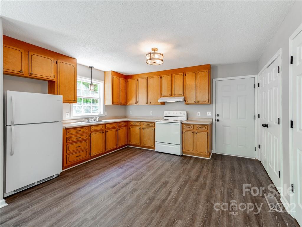 209 Gravel Hill Court
