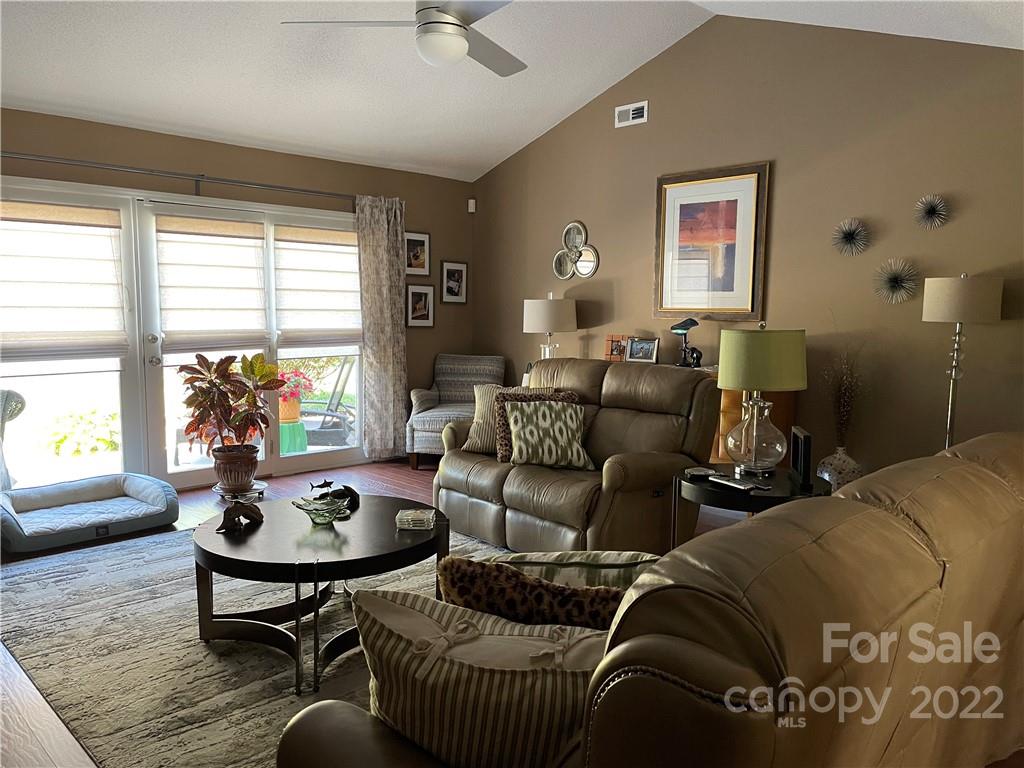 603 29th Avenue NE Unit: 117