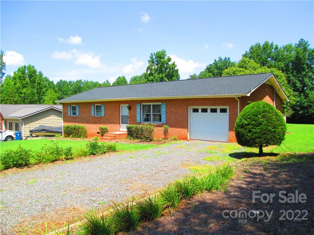 3036 Cochran Street Unit: 13