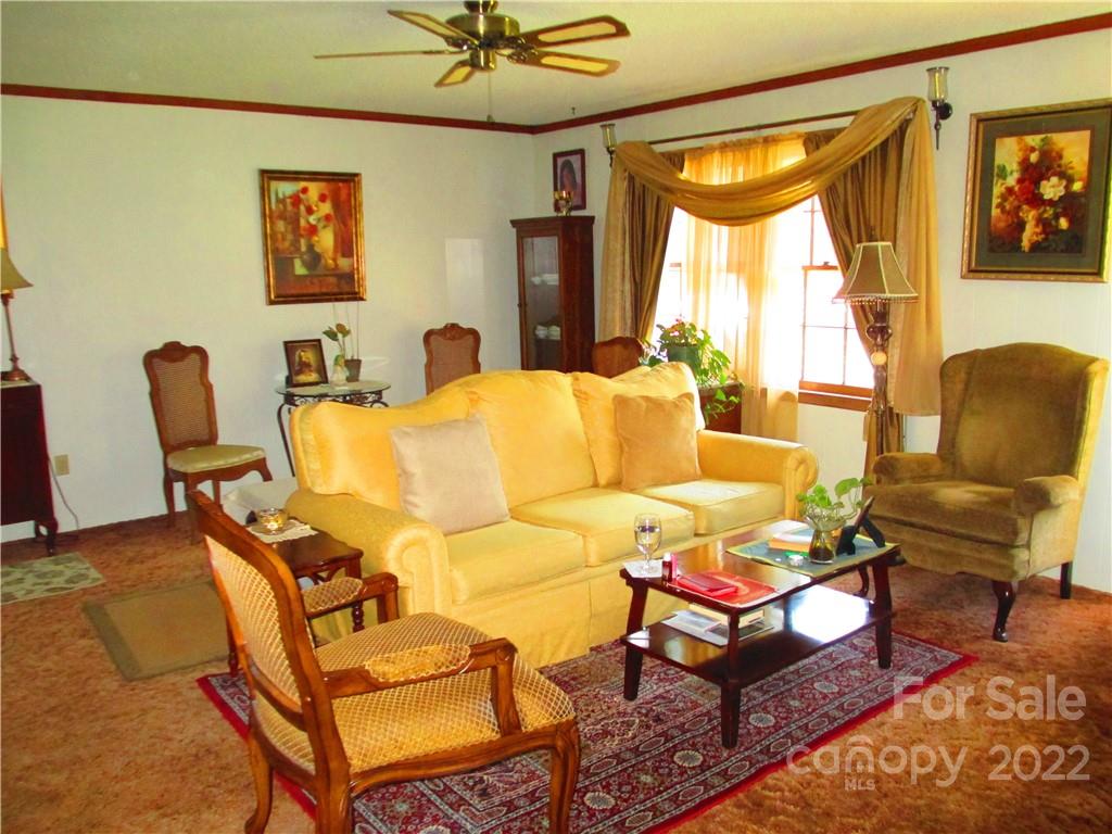 3036 Cochran Street Unit: 13