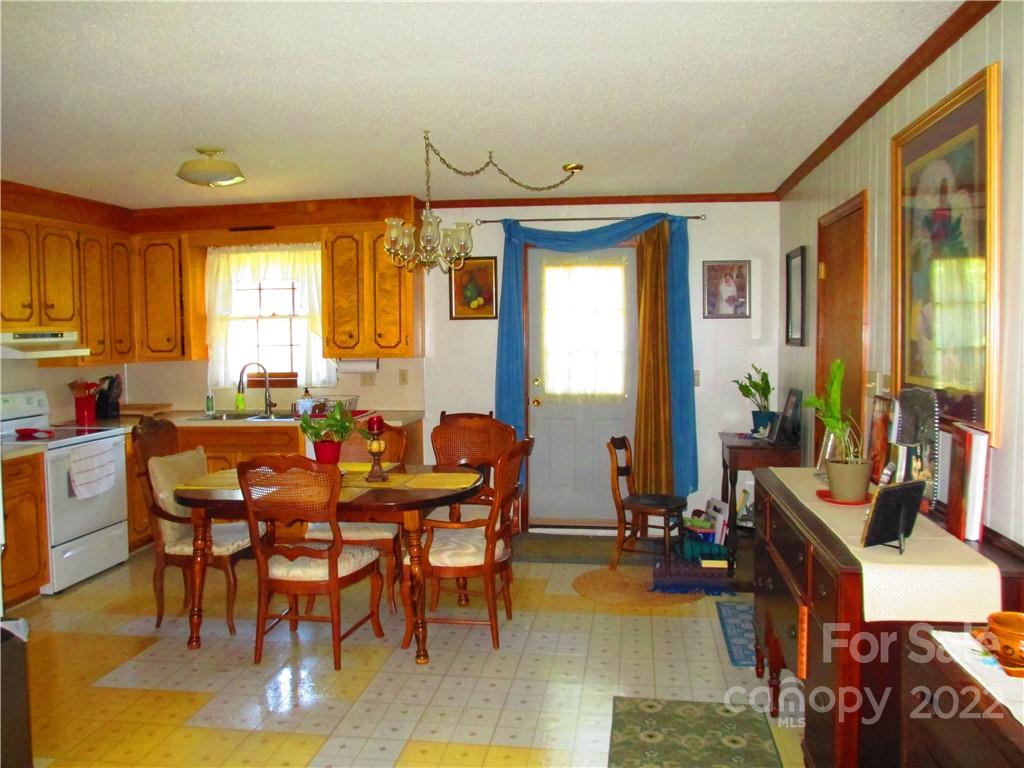3036 Cochran Street Unit: 13