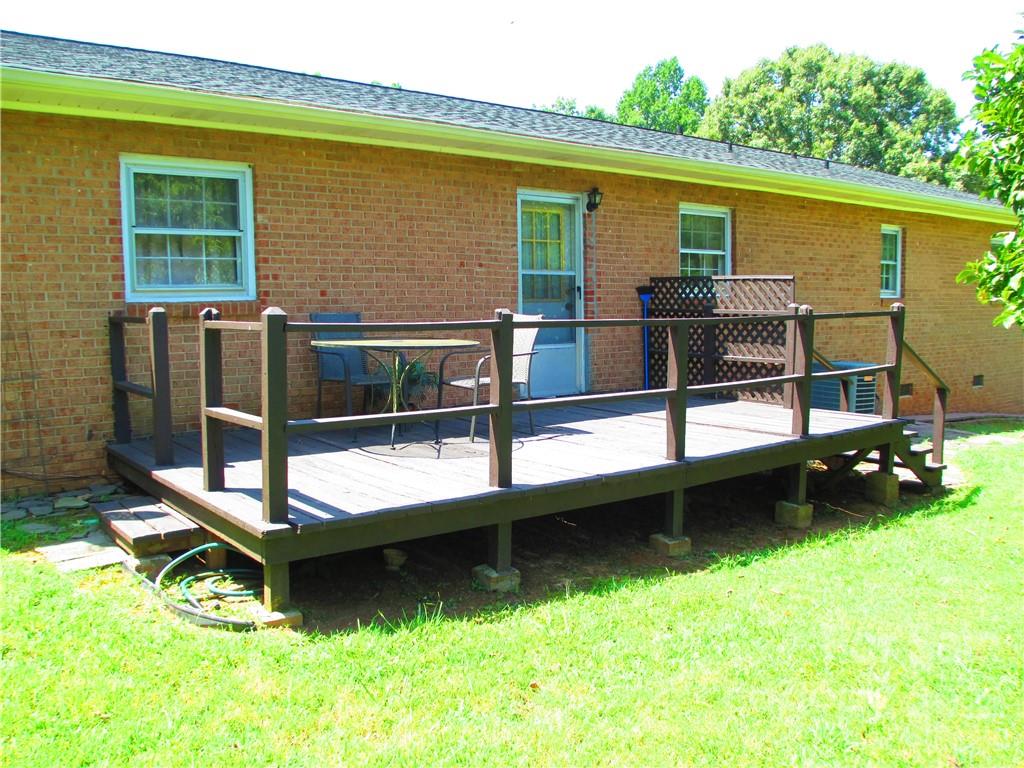 3036 Cochran Street Unit: 13