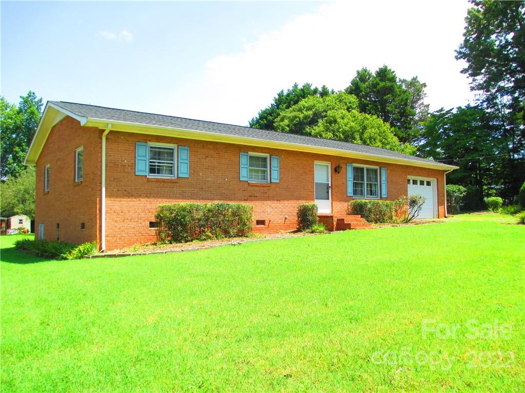 3036 Cochran Street Unit: 13