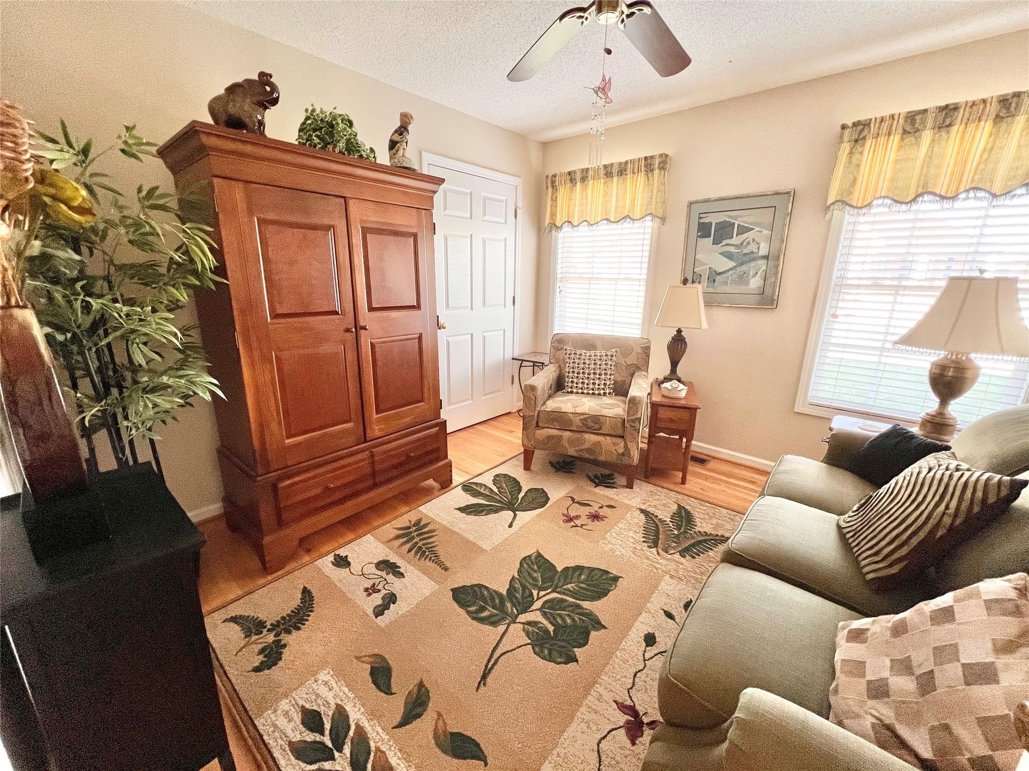 1206 Wexford Village Circle