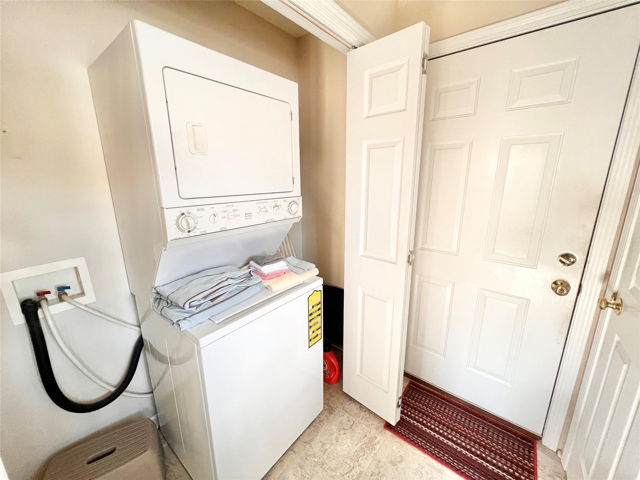 1206 Wexford Village Circle