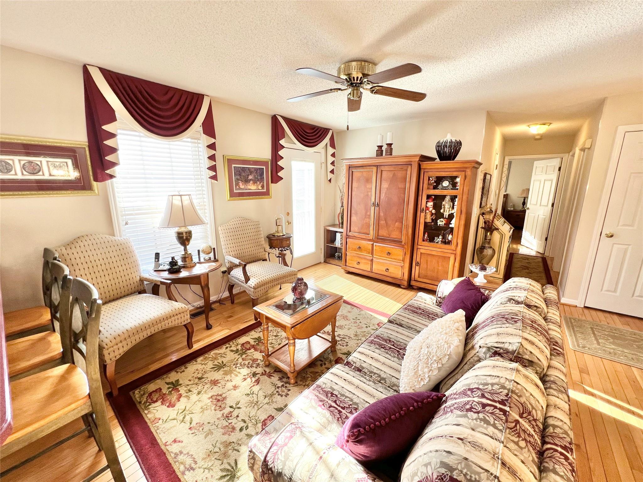 1206 Wexford Village Circle