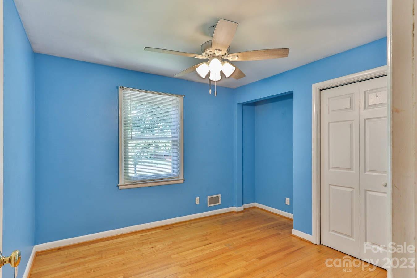 1341 36th Ave Drive NE