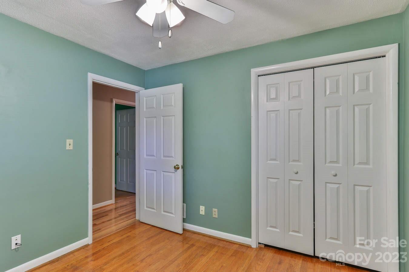 1341 36th Ave Drive NE