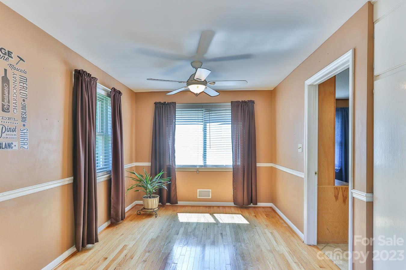 1341 36th Ave Drive NE