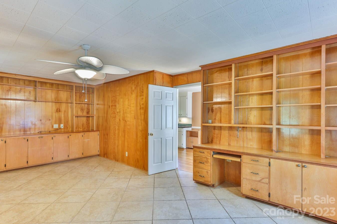 1341 36th Ave Drive NE