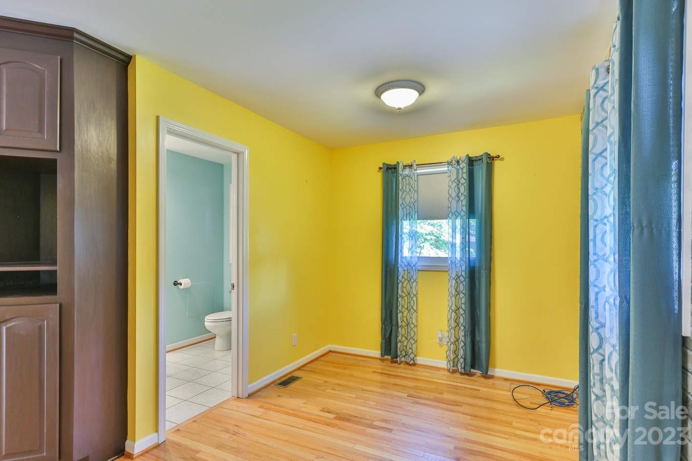 1341 36th Ave Drive NE