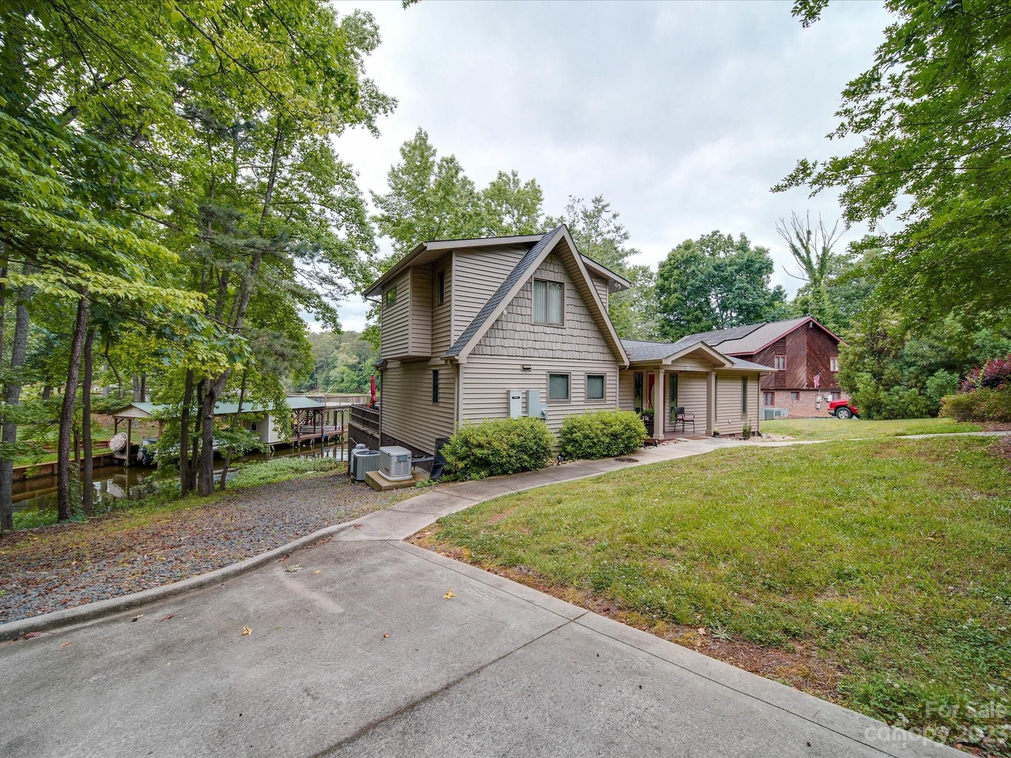 10617 Willow Oak Road