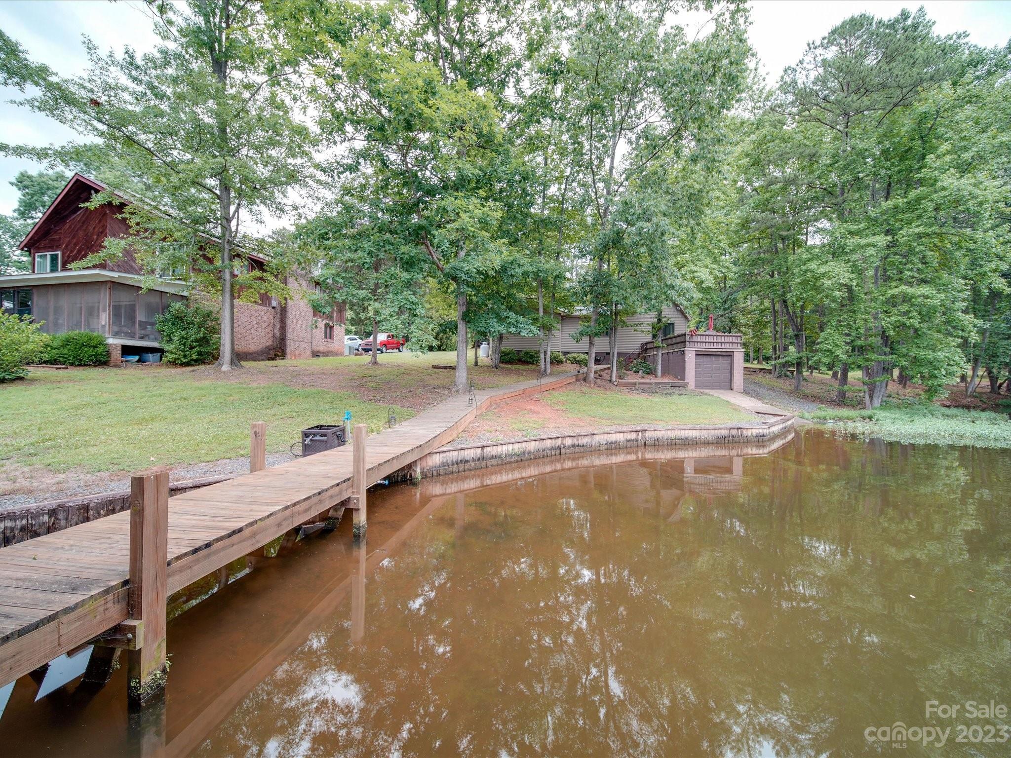 10617 Willow Oak Road