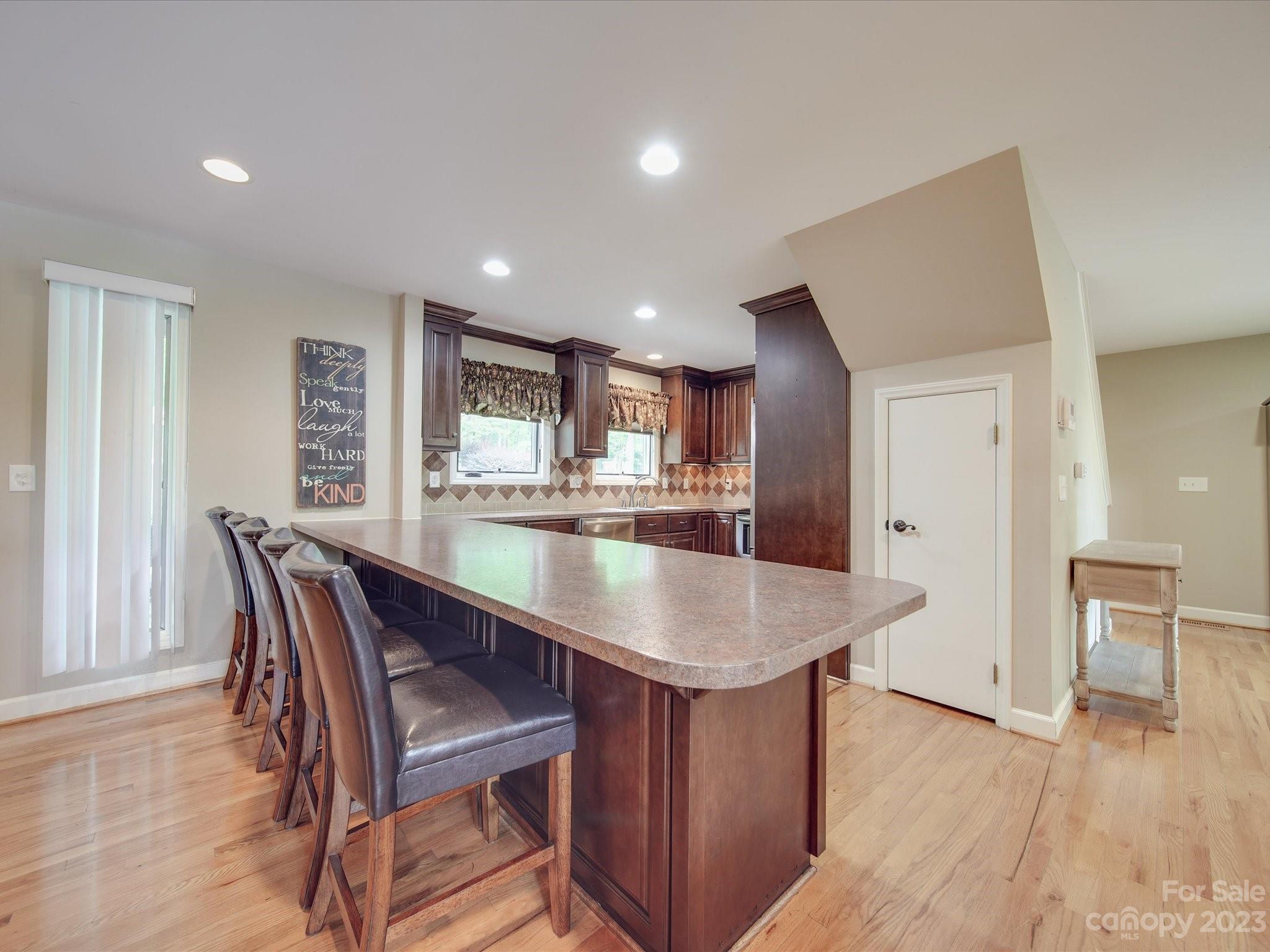 10617 Willow Oak Road