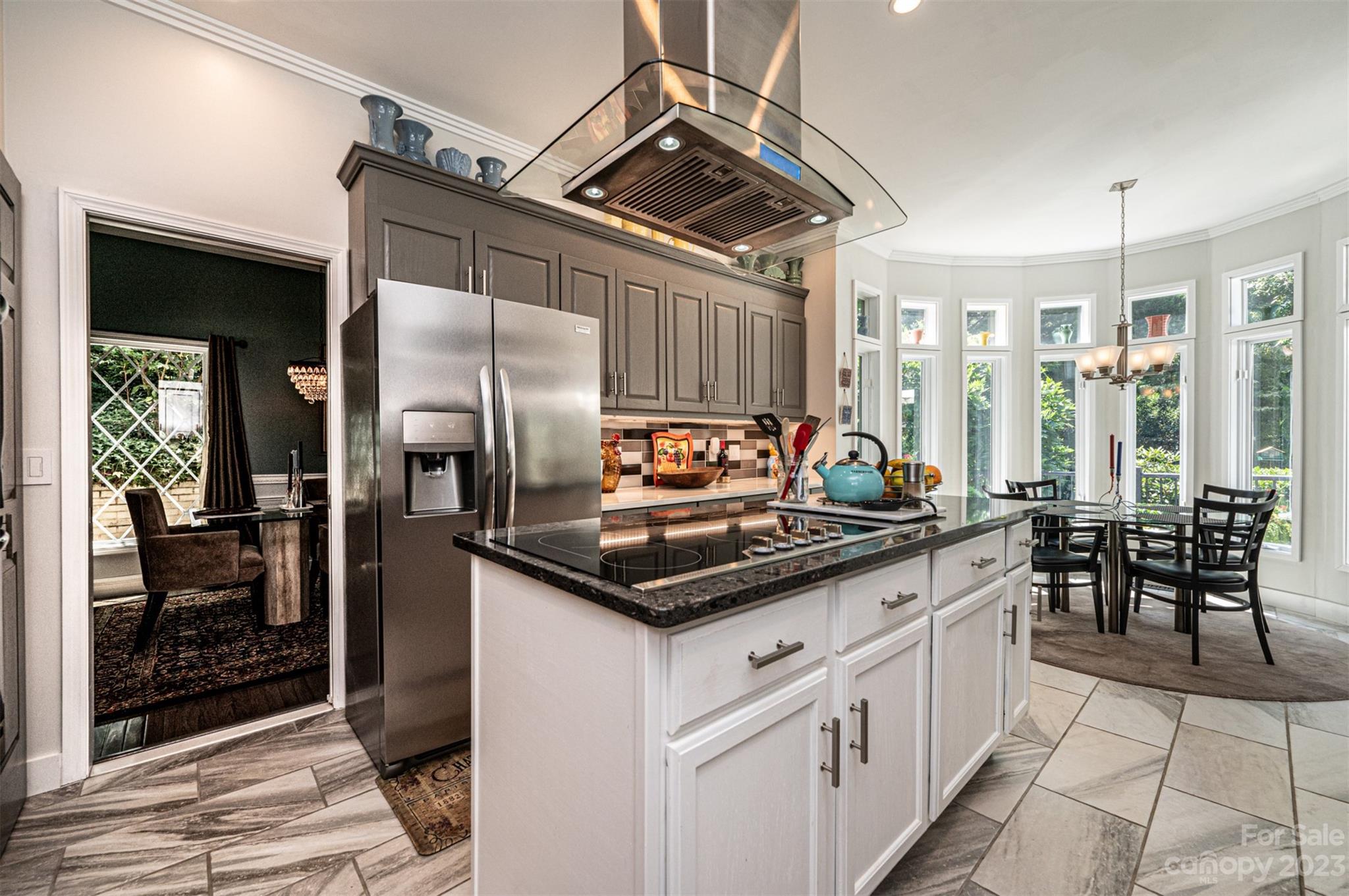 718 Wood Hollow Road