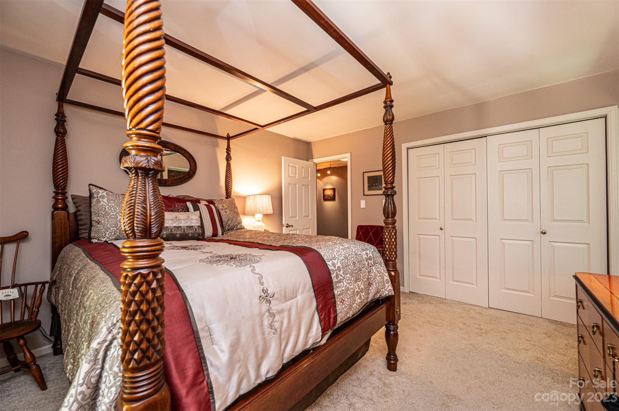 718 Wood Hollow Road